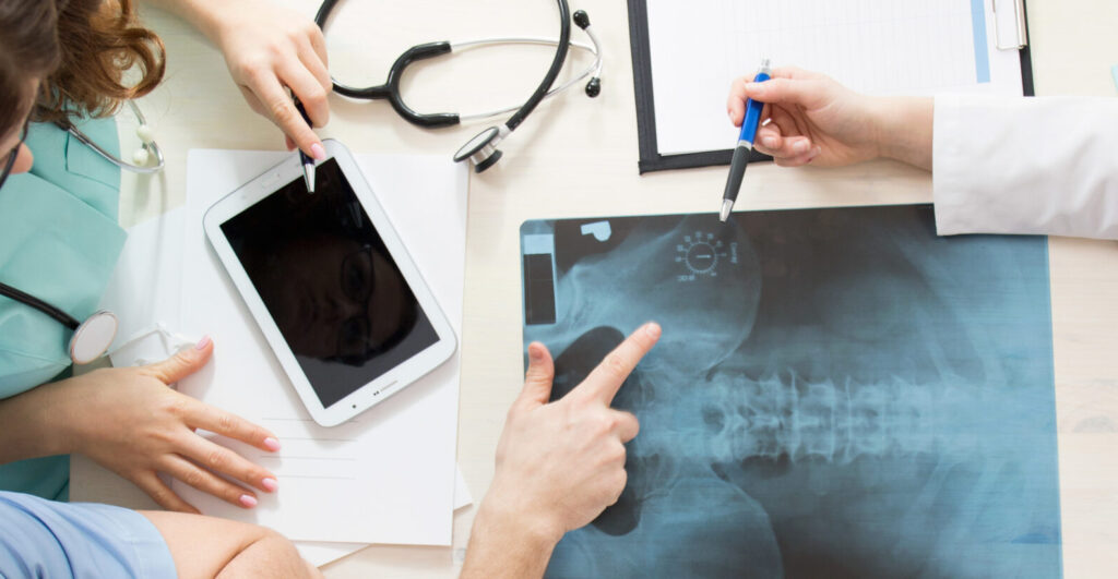 Analyzing Pelvis X-Ray