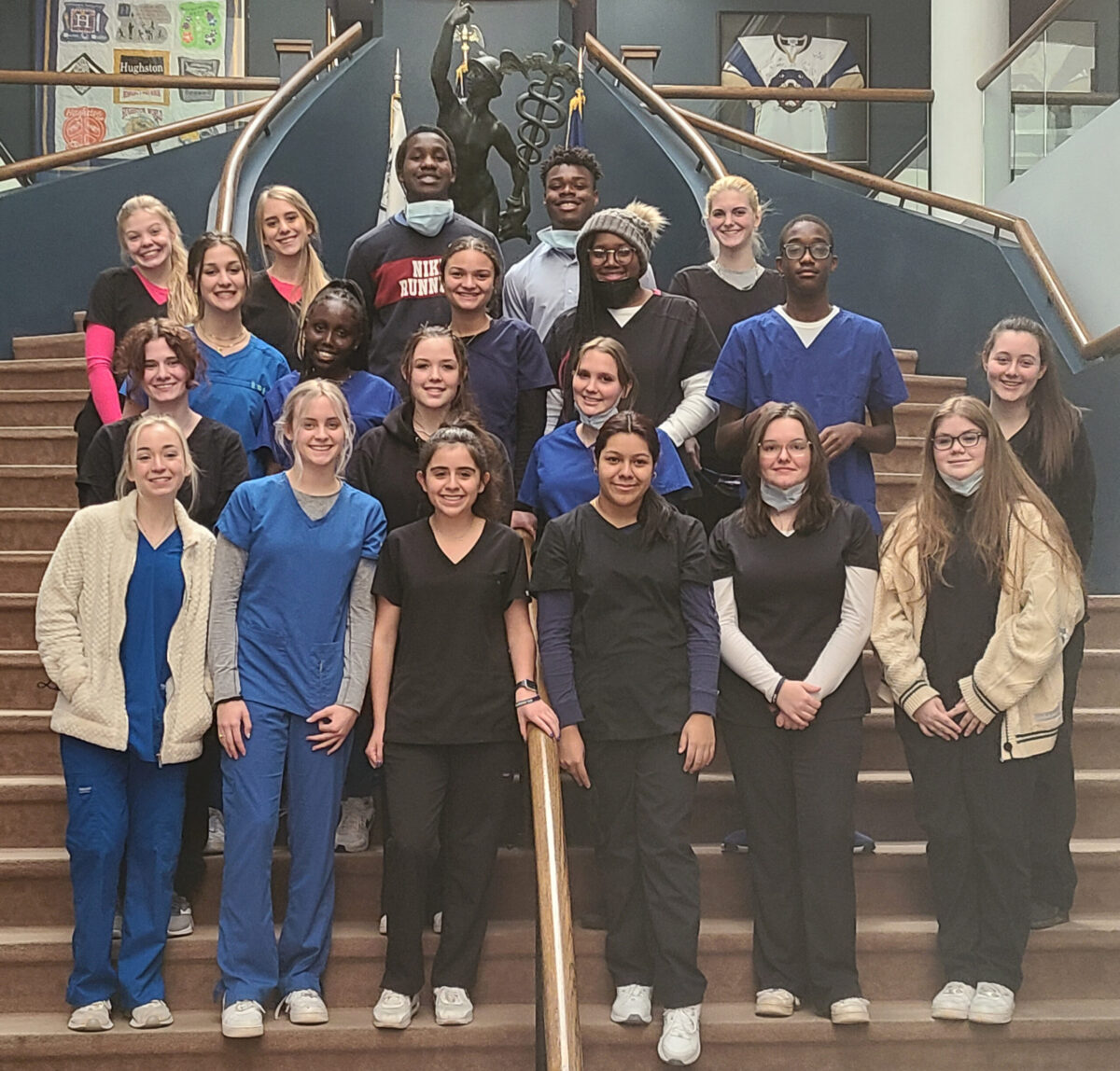 Etowah High School Visits the Hughston Foundation